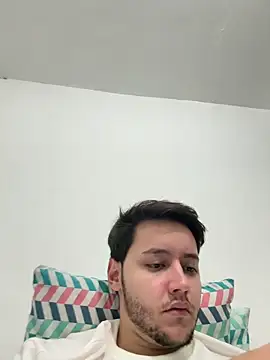 Snapshot of RicoValen chatting on February 14, 2026, 10:17 pm RicoValen online show from February 14, 2026, 10:17 pm