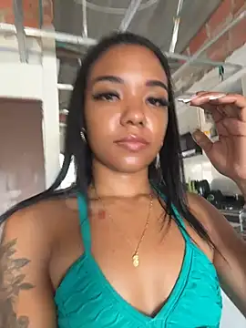 Snapshot of caro_ebony chatting on January 8, 2026, 7:05 pm caro ebony online show from January 8, 2026, 7:05 pm