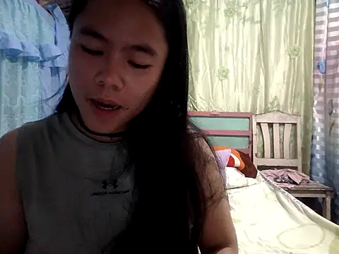 xxdreamgirl69 online show from February 19, 2026, 3:02 am