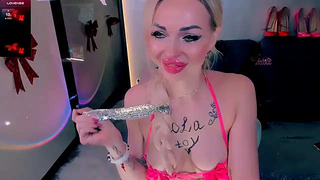 Lola Bombita online show from January 14, 2026, 7:41 pm