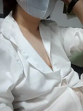 miniiceyya online show from February 11, 2026, 4:56 pm