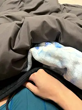 huto 0513 online show from December 4, 2025, 7:06 am