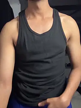 Snapshot of fitboy_xxx chatting on December 18, 2025, 6:36 pm fitboy xxx online show from December 18, 2025, 6:36 pm