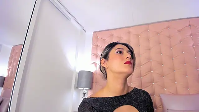 Snapshot of JulietaWales chatting on February 20, 2026, 11:43 am JulietaWales online show from February 20, 2026, 11:43 am