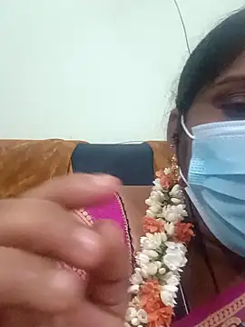 Snapshot of Tamil_Pallavi chatting on February 15, 2026, 7:10 pm Tamil Pallavi online show from February 15, 2026, 7:10 pm