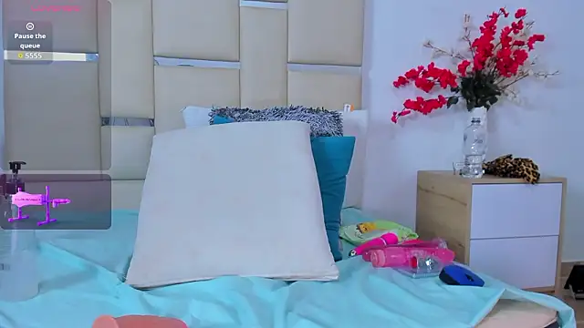 Snapshot of MajoLinares chatting on February 3, 2026, 8:25 pm MajoLinares online show from February 3, 2026, 8:25 pm