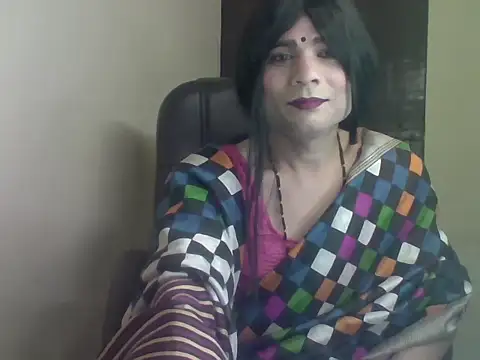 Lovely Ladyboy star online show from February 12, 2026, 6:25 pm