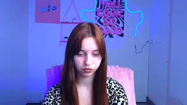 Lilu May online show from December 5, 2025, 7:10 pm