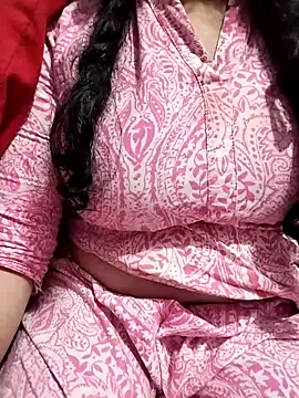 hottyrose69 online show from February 27, 2026, 3:01 pm