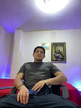 williamsmiiths16 online show from February 4, 2026, 1:33 am