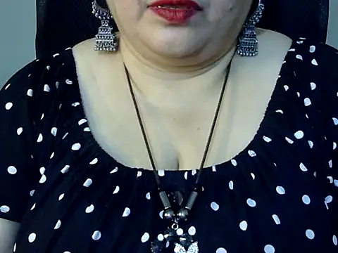 Snapshot of Soniya_Sha chatting on February 17, 2026, 7:09 pm Soniya Sha online show from February 17, 2026, 7:09 pm