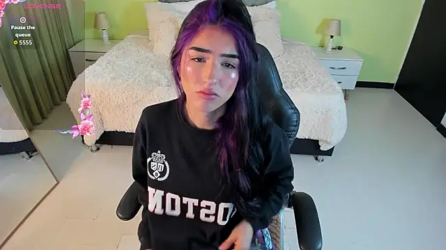 Celeste Rous   online show from February 10, 2026, 12:09 pm