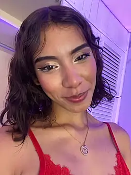 BellaHarpeer online show from February 10, 2026, 8:02 pm