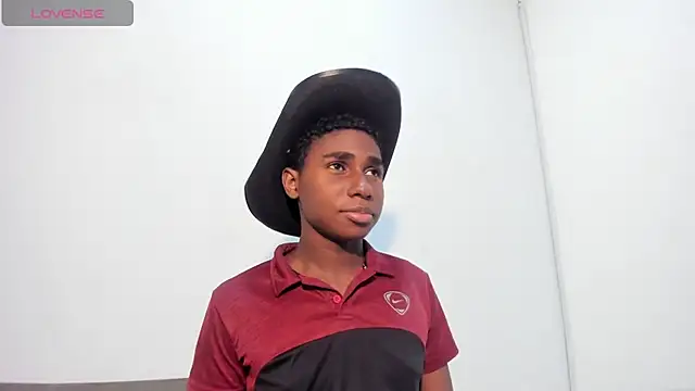 teylor lovee online show from February 3, 2026, 9:53 pm