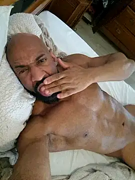 Snapshot of baddblake43 chatting on February 18, 2026, 12:12 pm baddblake43 online show from February 18, 2026, 12:12 pm