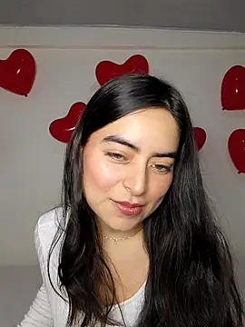 Snapshot of saasha_Petit chatting on February 18, 2026, 10:33 am saasha Petit online show from February 18, 2026, 10:33 am