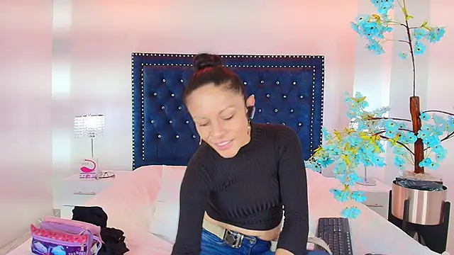 Velora nigth online show from January 17, 2026, 11:26 am