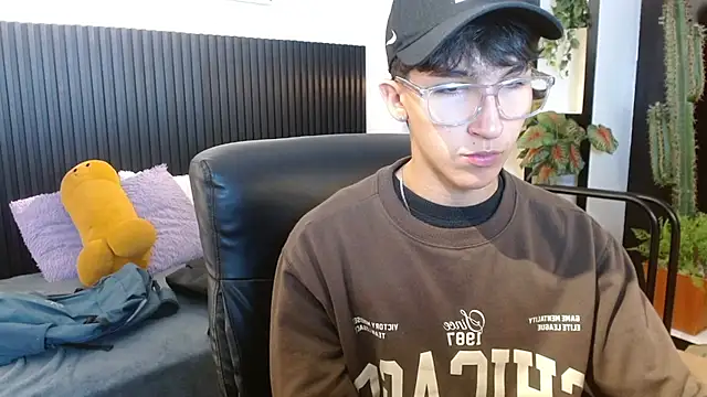 Snapshot of jeremy_job chatting on January 11, 2026, 11:37 am jeremy job online show from January 11, 2026, 11:37 am