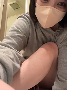 Snapshot of Nemo_01 chatting on February 5, 2026, 9:52 pm Nemo 01 online show from February 5, 2026, 9:52 pm