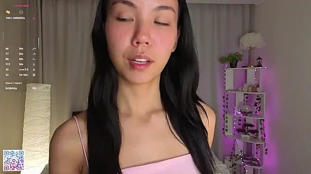 FreedaKulow online show from February 3, 2026, 6:13 pm