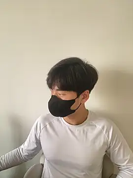 kimze7 online show from February 1, 2026, 8:13 am