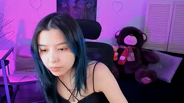 SirenMystiq online show from February 14, 2026, 7:32 pm