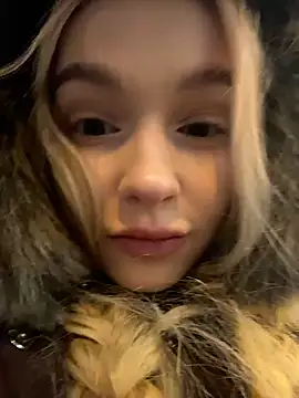 Snapshot of -teenytiny- chatting on January 17, 2026, 5:38 pm -teenytiny- online show from January 17, 2026, 5:38 pm