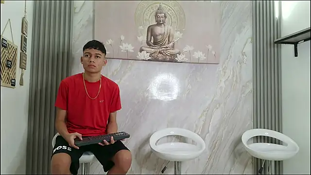 HORNY PRETTY online show from February 12, 2026, 1:17 pm