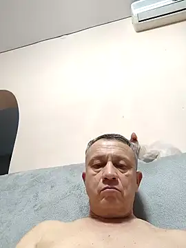 Snapshot of Sashabikros chatting on February 20, 2026, 12:38 pm Sashabikros online show from February 20, 2026, 12:38 pm