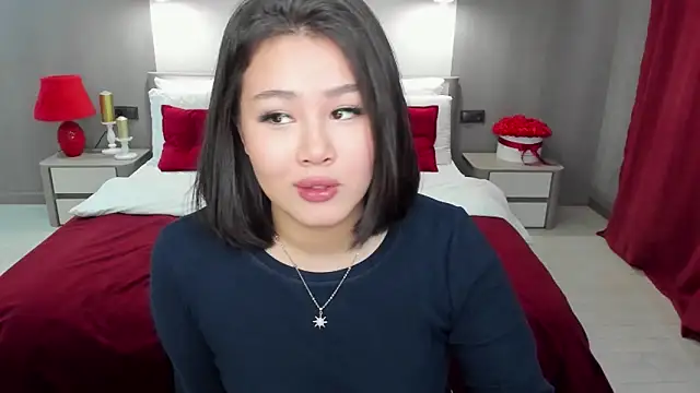 Brunette Charm online show from February 2, 2026, 11:09 am