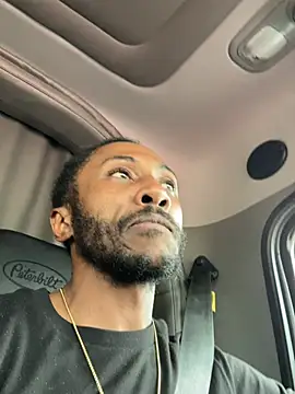 Snapshot of Pleasure_Overlord chatting on February 12, 2026, 6:25 pm Pleasure Overlord online show from February 12, 2026, 6:25 pm