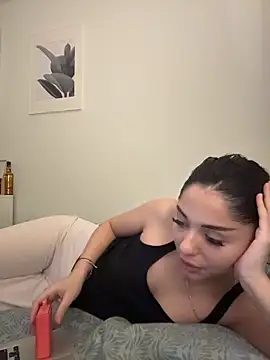 SilkyMira online show from February 13, 2026, 6:15 pm