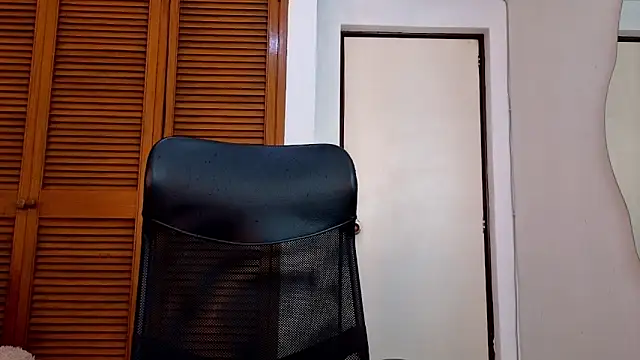 Snapshot of King_meruem chatting on February 11, 2026, 7:30 pm King meruem online show from February 11, 2026, 7:30 pm