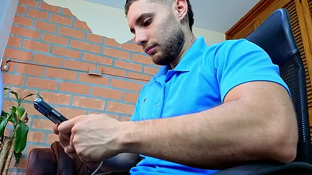 Snapshot of King_meruem chatting on February 20, 2026, 8:20 pm King meruem online show from February 20, 2026, 8:20 pm