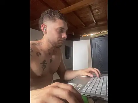 Snapshot of King_meruem chatting on February 26, 2026, 9:03 pm King meruem online show from February 26, 2026, 9:03 pm