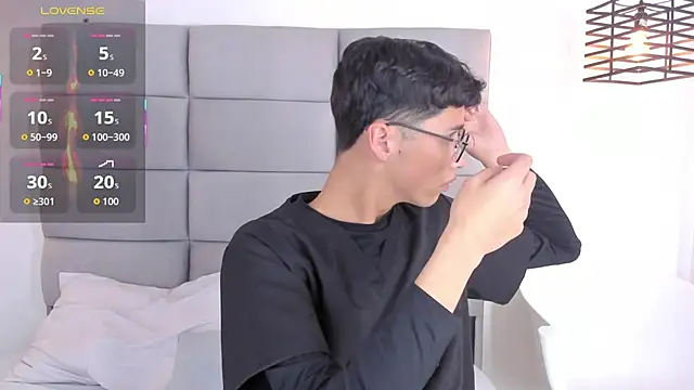 JoshClaarktt online show from February 17, 2026, 3:58 am