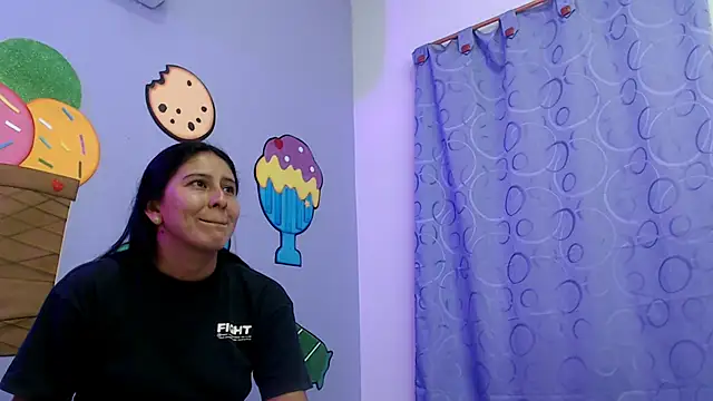 Snapshot of NOVAHOT98 chatting on February 8, 2026, 7:39 pm NOVAHOT98 online show from February 8, 2026, 7:39 pm