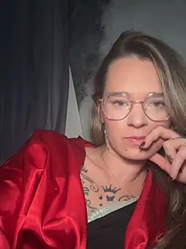 vinique99 online show from December 22, 2025, 2:25 pm