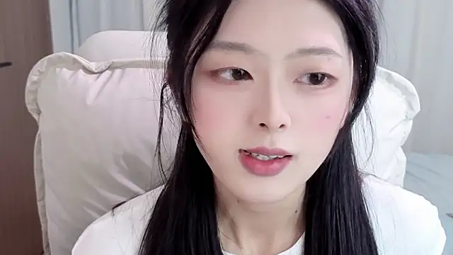 Koikoi    online show from February 4, 2026, 3:23 am