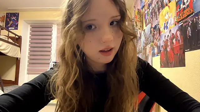 Snapshot of Princessofcashe chatting on February 18, 2026, 3:41 pm Princessofcashe online show from February 18, 2026, 3:41 pm