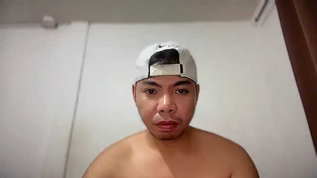 chubbybear 08 online show from February 13, 2026, 4:41 am