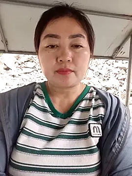 Snapshot of Jumi_livesexy chatting on February 25, 2026, 1:26 am Jumi livesexy online show from February 25, 2026, 1:26 am