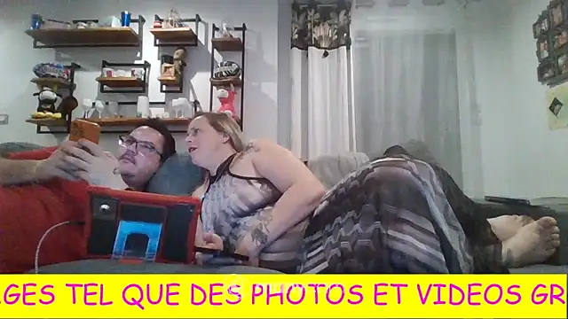 Miss-Chupagirly online show from February 1, 2026, 8:07 pm