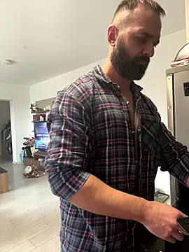 Snapshot of DamonSalvatore2 chatting on January 16, 2026, 10:41 am DamonSalvatore2 online show from January 16, 2026, 10:41 am