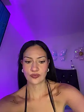 Snapshot of Anadurant99 chatting on February 9, 2026, 10:47 pm Anadurant99 online show from February 9, 2026, 10:47 pm