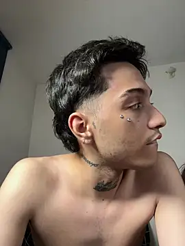 itselladoll online show from February 7, 2026, 6:28 am