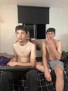 itselladoll online show from February 22, 2026, 8:02 am