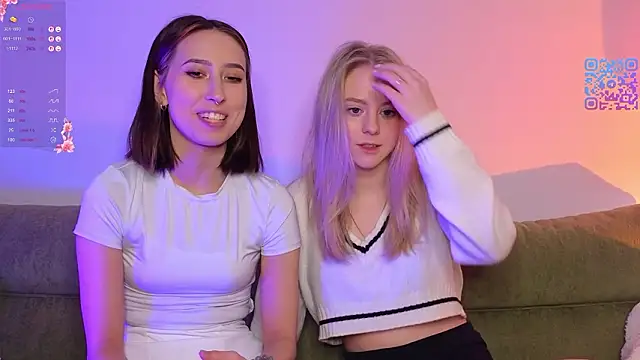 Snapshot of Mimipaws chatting on February 7, 2026, 9:07 pm Mimipaws online show from February 7, 2026, 9:07 pm