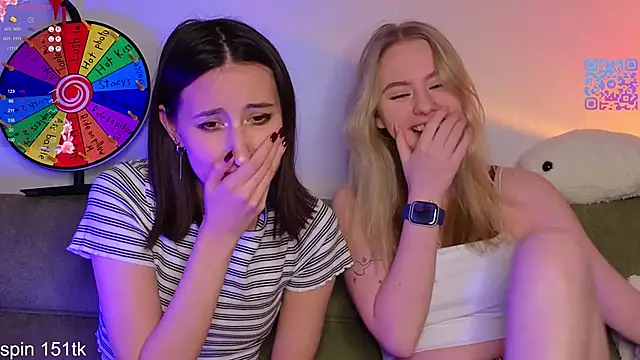 Snapshot of Mimipaws chatting on February 27, 2026, 8:09 pm Mimipaws online show from February 27, 2026, 8:09 pm