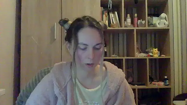 VikiLove765 online show from February 28, 2026, 6:20 pm